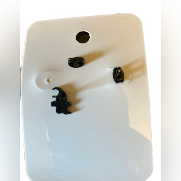 Halloween New Black ghost and pumpkin stud earrings - Picture 4 of 5